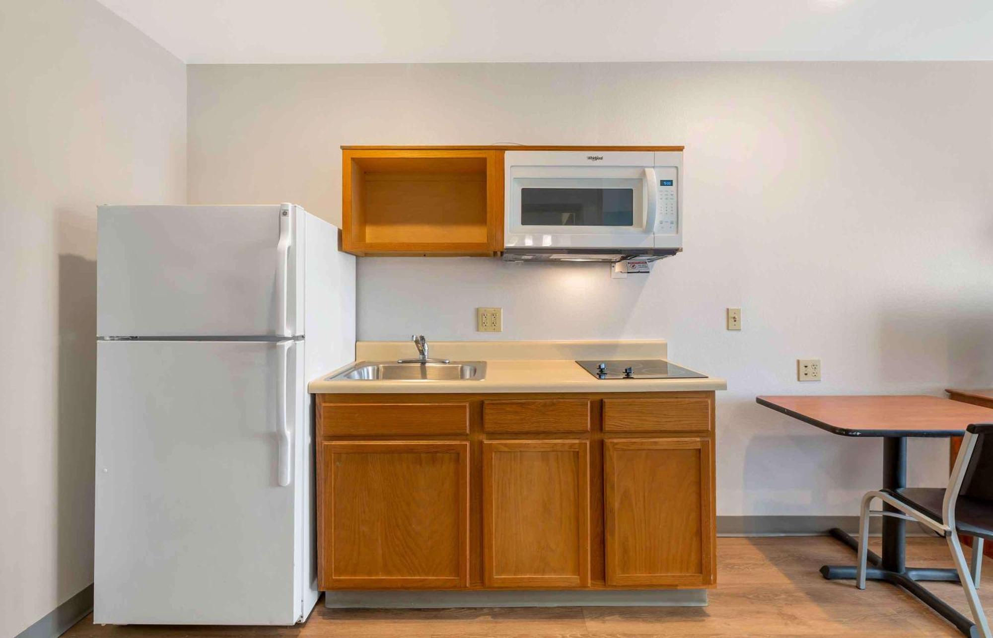 Extended Stay America Select Suites - Cleveland - Avon Eksteriør bilde