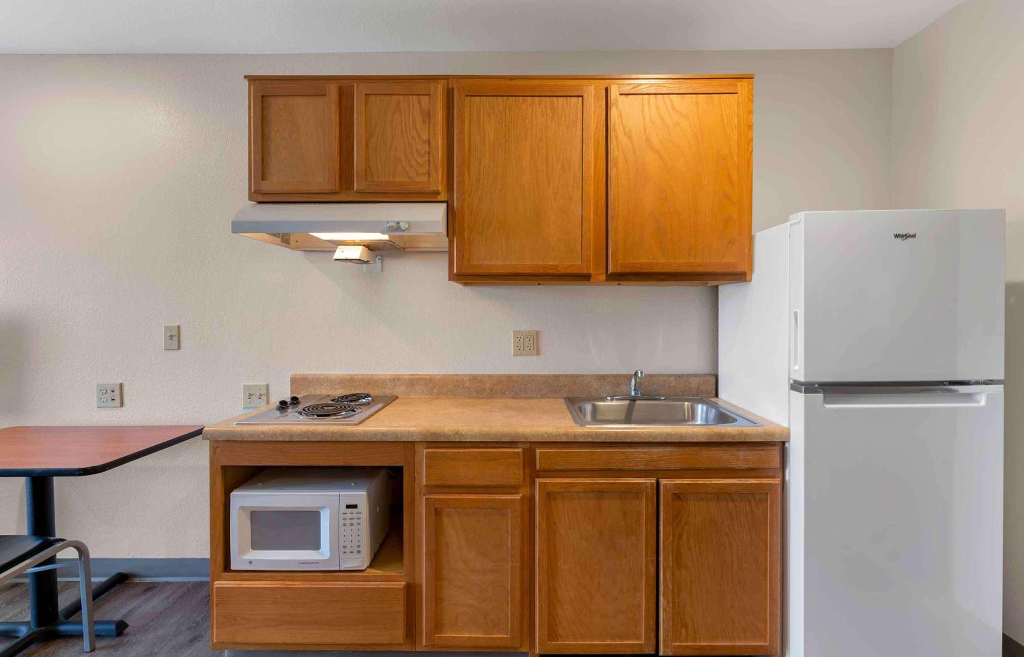 Extended Stay America Select Suites - Cleveland - Avon Eksteriør bilde
